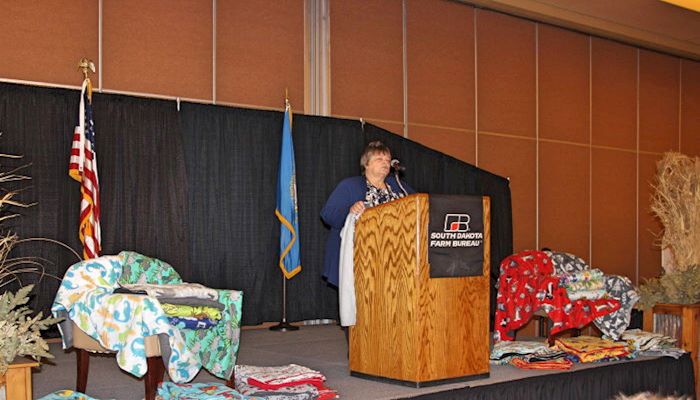 SDFB Women’s Leadership Team Announces Books of the Year at SDFB Convention 